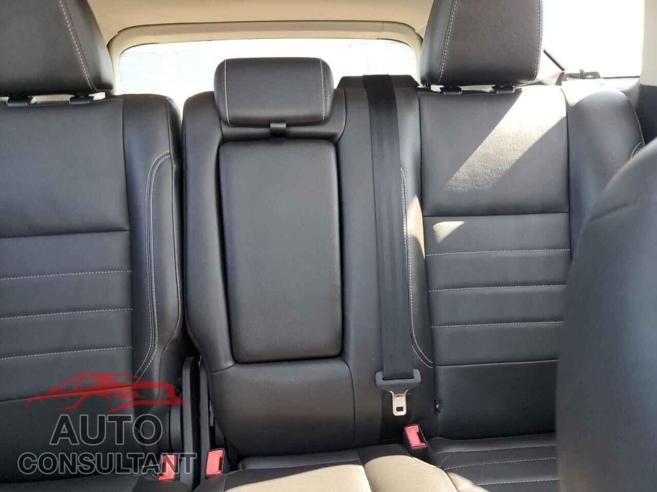 FORD ESCAPE 2014 - 1FMCU9J97EUB07092