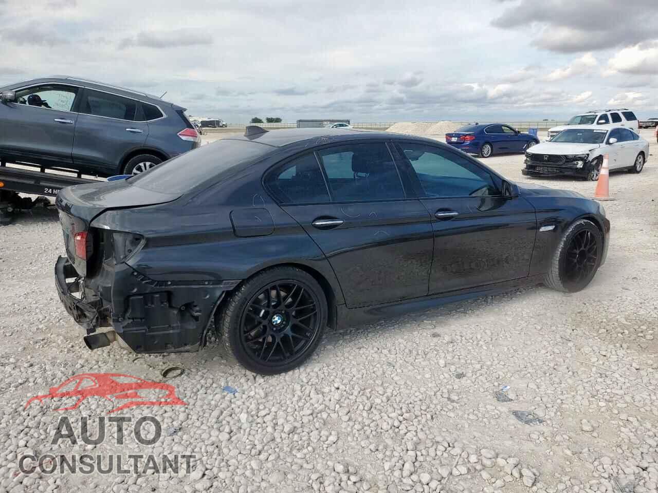 BMW 5 SERIES 2013 - WBAFR7C52DC827211