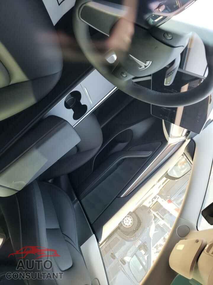 TESLA MODEL 3 2023 - 5YJ3E1EA8PF607068