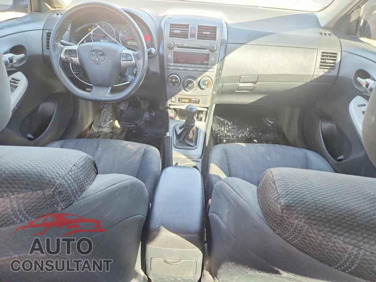 TOYOTA COROLLA 2011 - 2T1BU4EEXBC554521