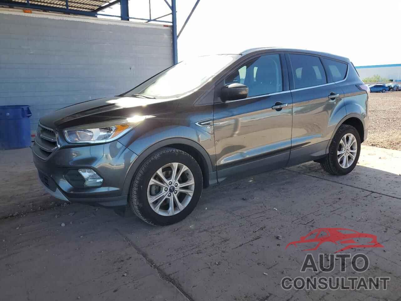 FORD ESCAPE 2017 - 1FMCU0GD2HUC67165