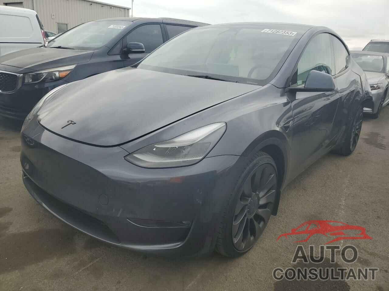 TESLA MODEL Y 2023 - 7SAYGDEF1PF665054
