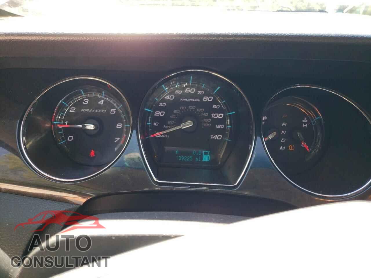 FORD TAURUS 2010 - 1FAHP2FW4AG160421