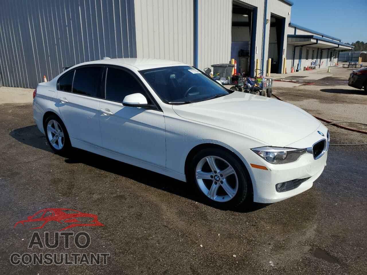 BMW 3 SERIES 2013 - WBA3A5C59DJ461015