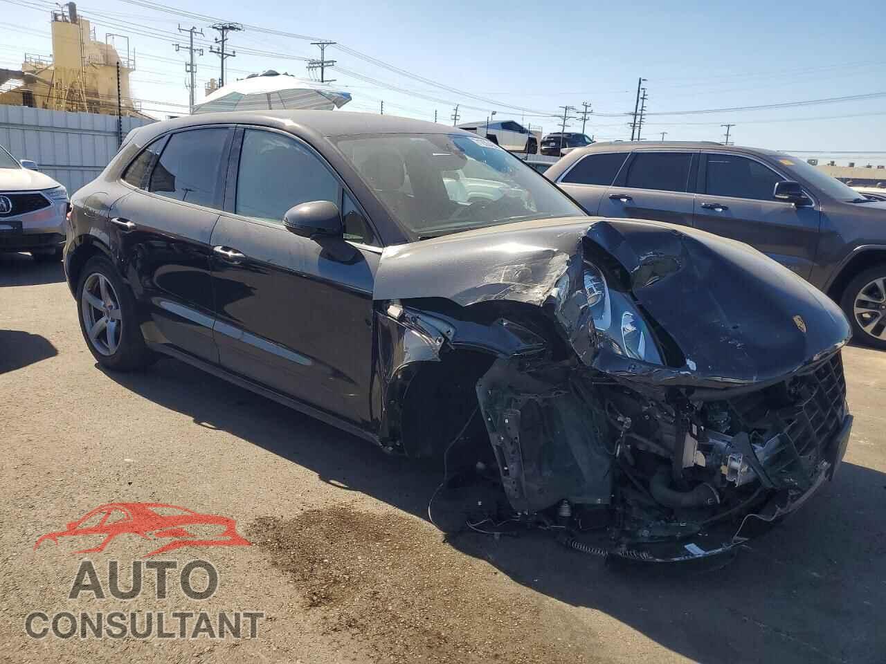 PORSCHE MACAN 2018 - WP1AA2A59JLB00104