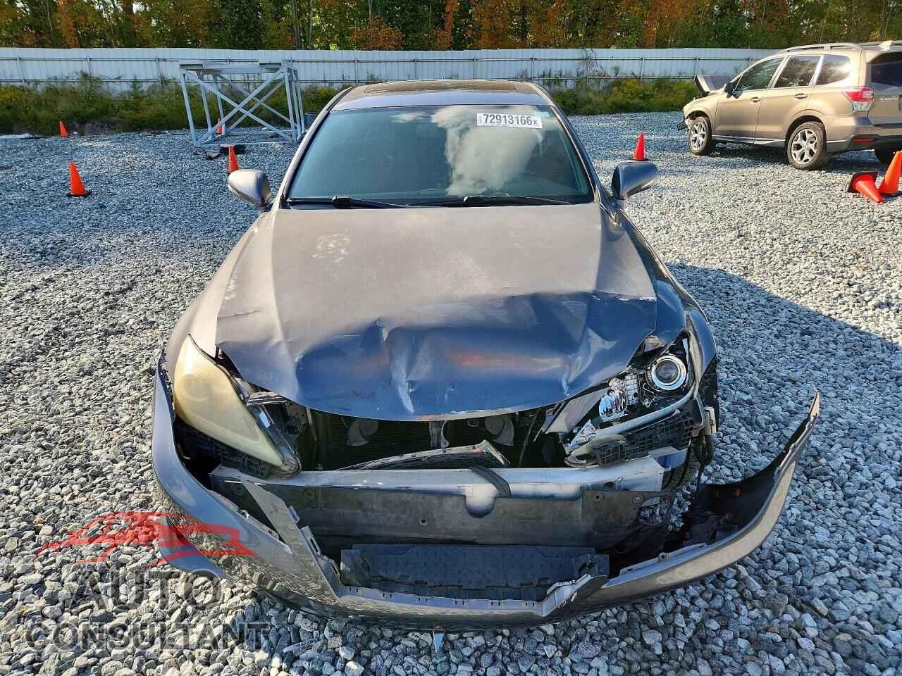 LEXUS IS 2012 - JTHBF5C28C5174924