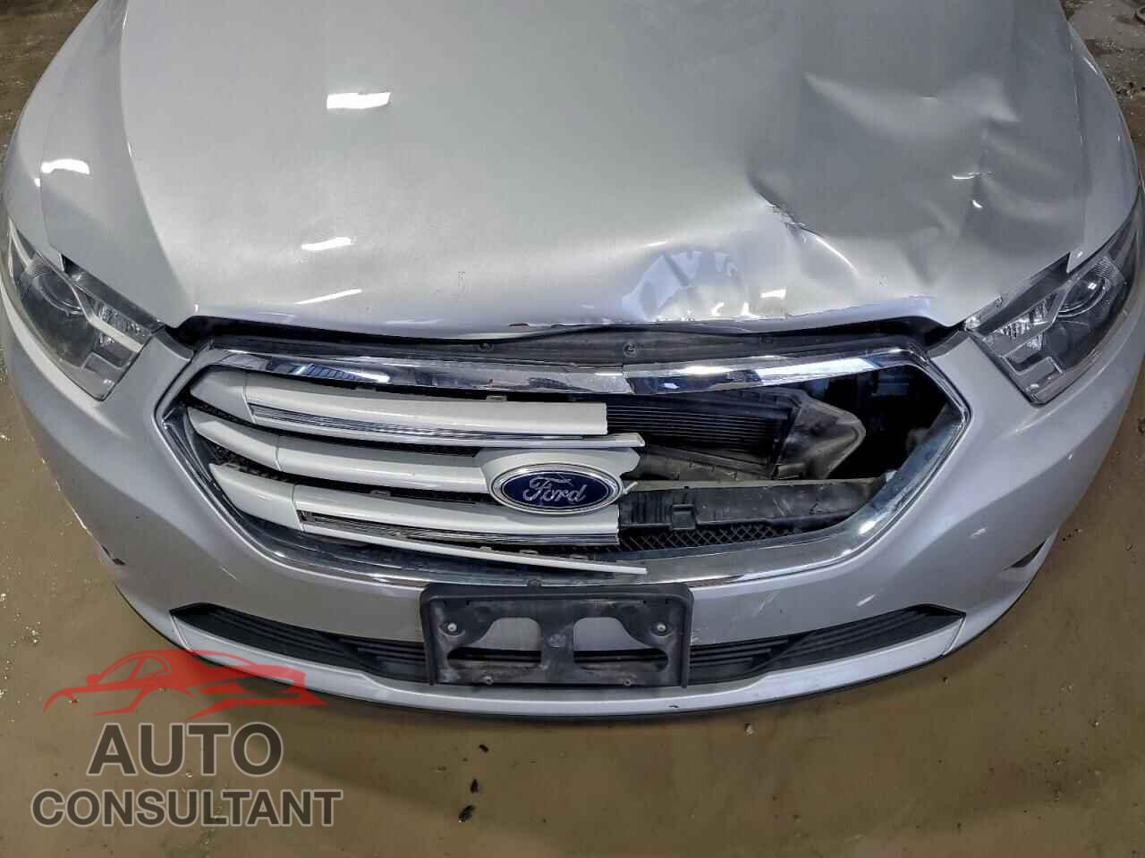FORD TAURUS 2015 - 1FAHP2E85FG130256
