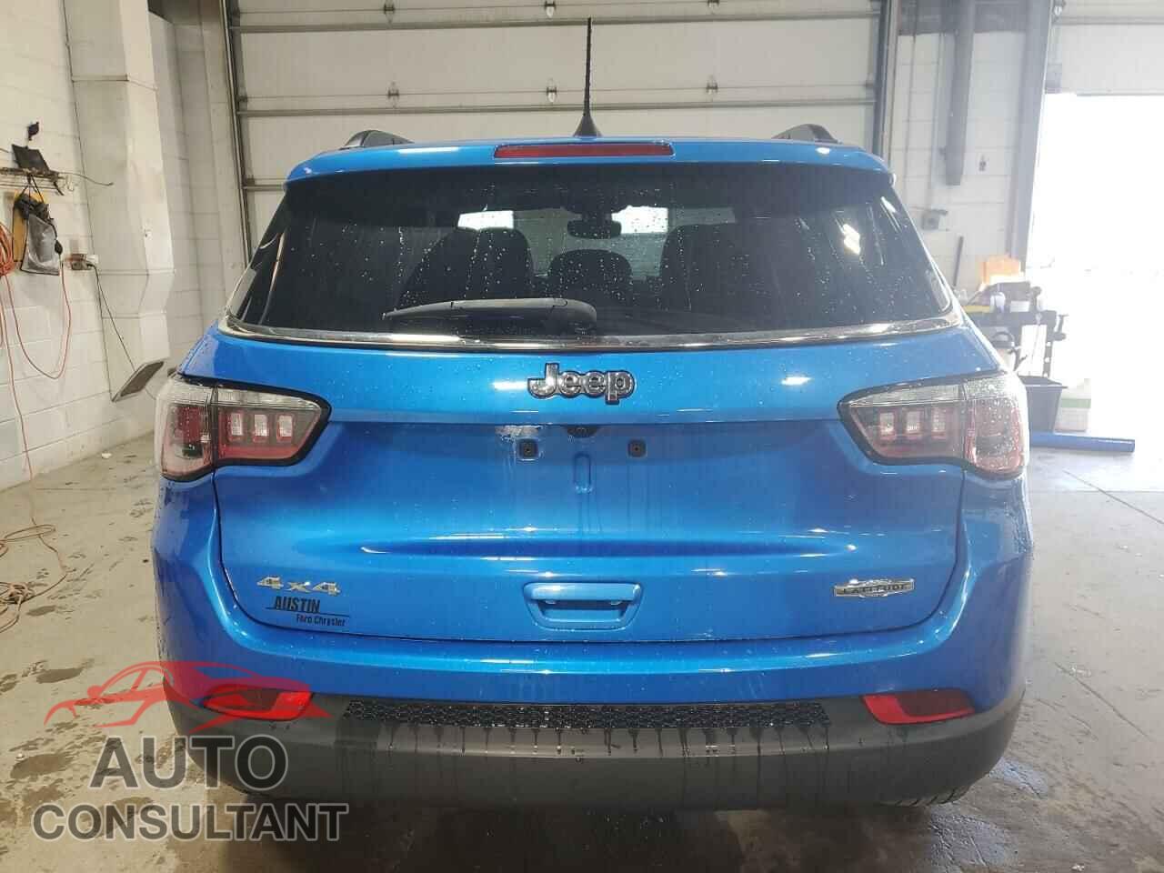 JEEP COMPASS 2018 - 3C4NJDBBXJT415520
