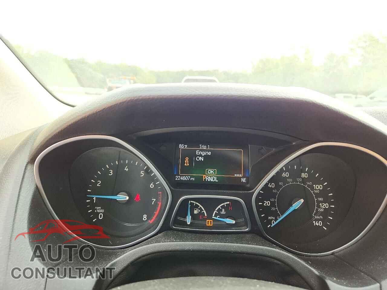 FORD FOCUS 2015 - 1FADP3K24FL291368