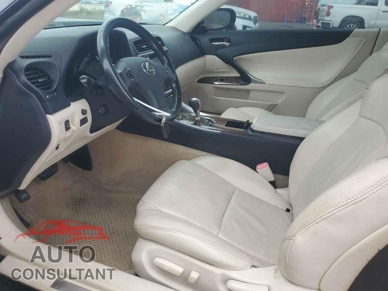 LEXUS IS 2010 - JTHFF2C2XA2512242