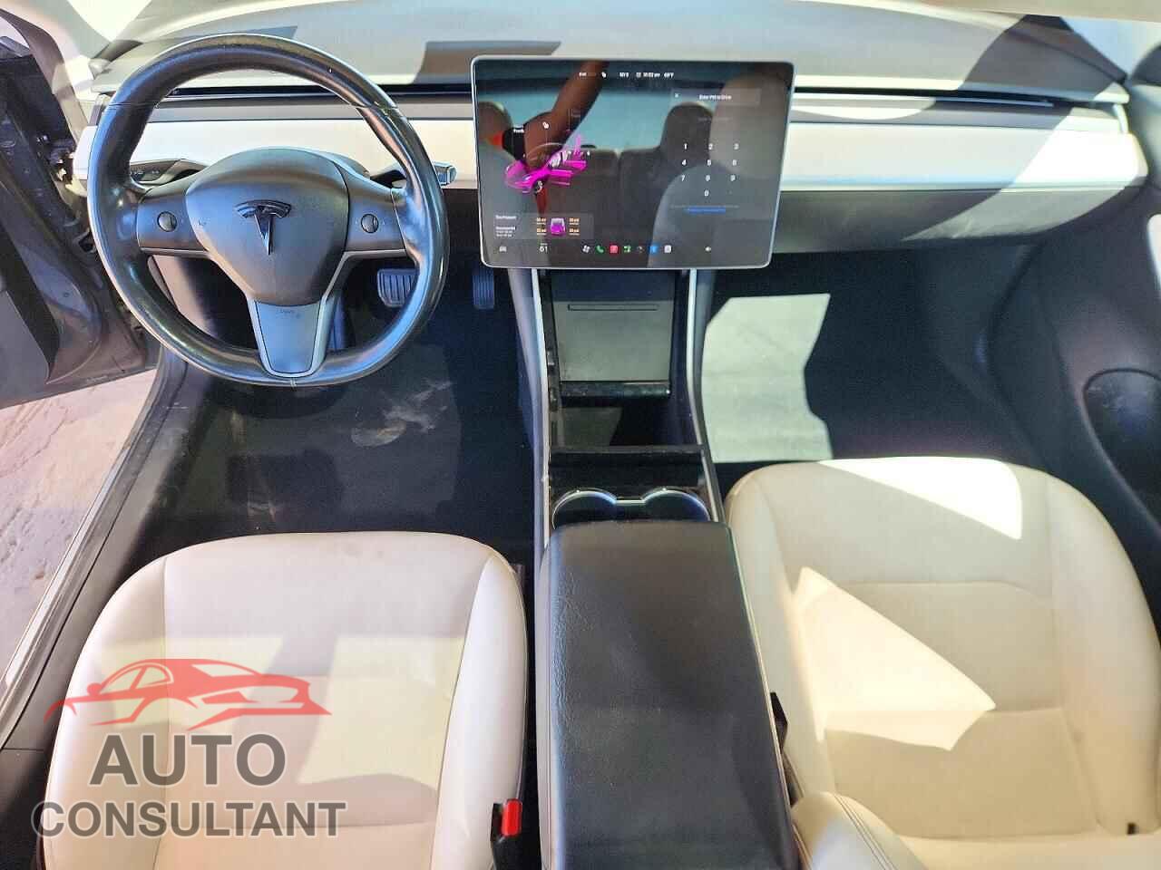 TESLA MODEL 3 2018 - 5YJ3E1EA8JF165562