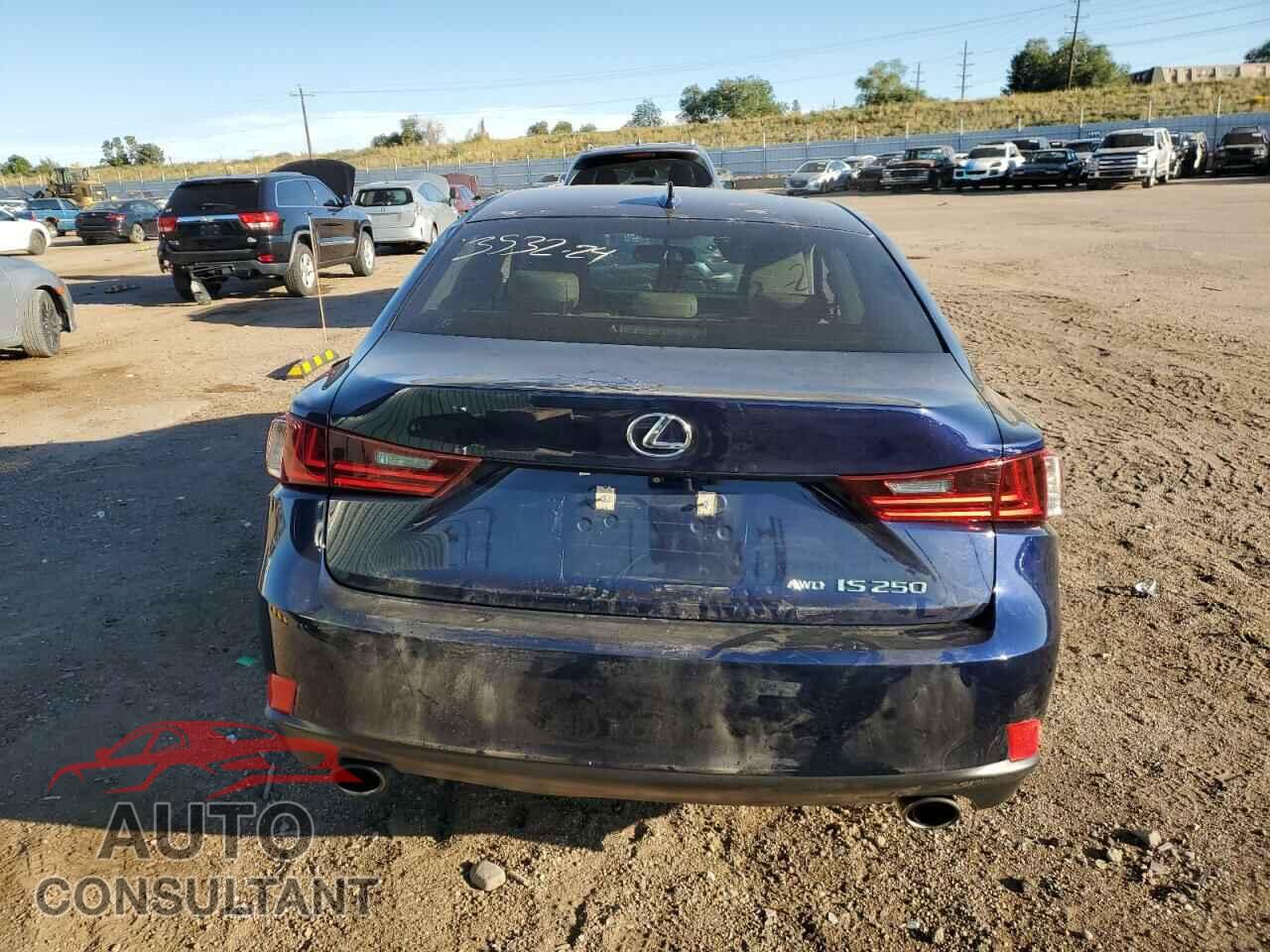 LEXUS IS 2015 - JTHCF1D29F5017578