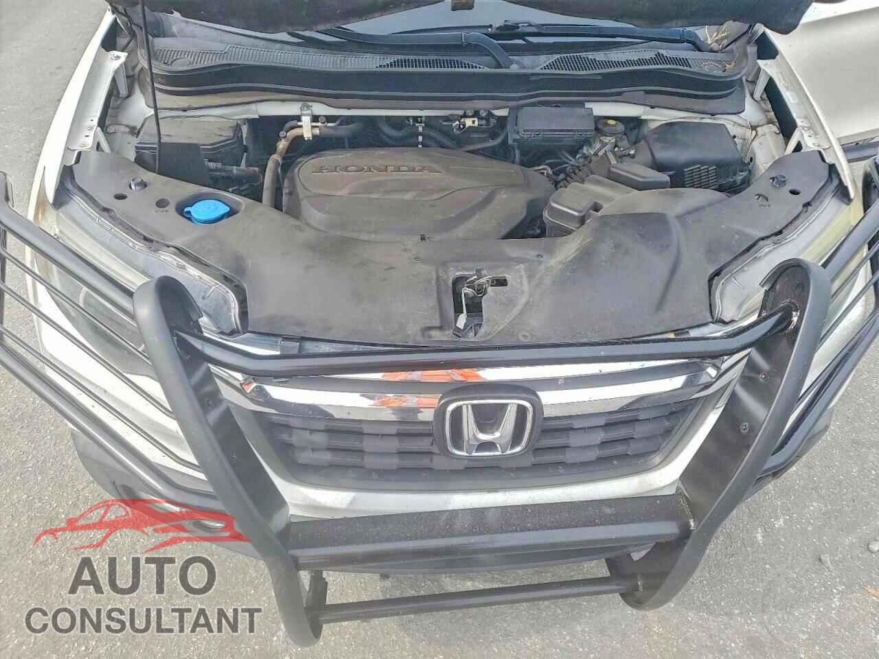 HONDA RIDGELINE 2017 - 5FPYK2F65HB009558
