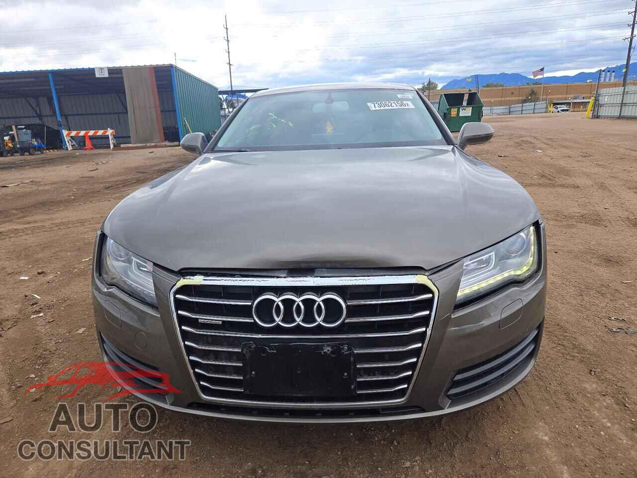AUDI A7 2013 - WAUYGAFC2DN064021