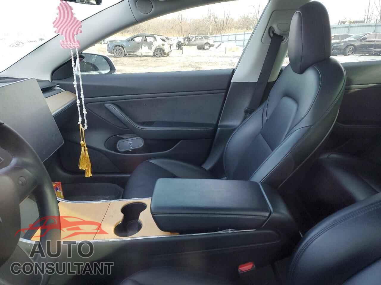 TESLA MODEL 3 2019 - 5YJ3E1EA8KF482629