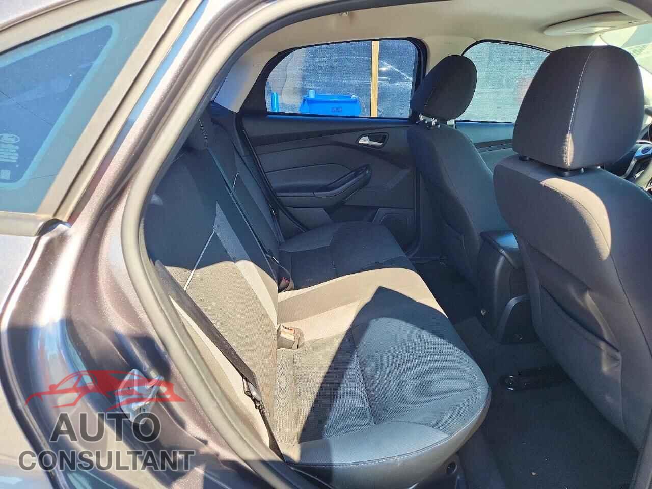 FORD FOCUS 2014 - 1FADP3F21EL105651