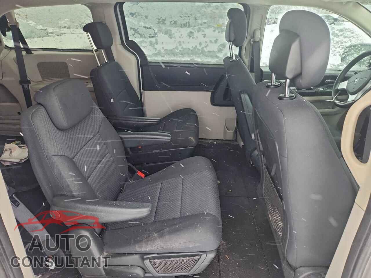 DODGE CARAVAN 2010 - 2D4RN4DE3AR470121