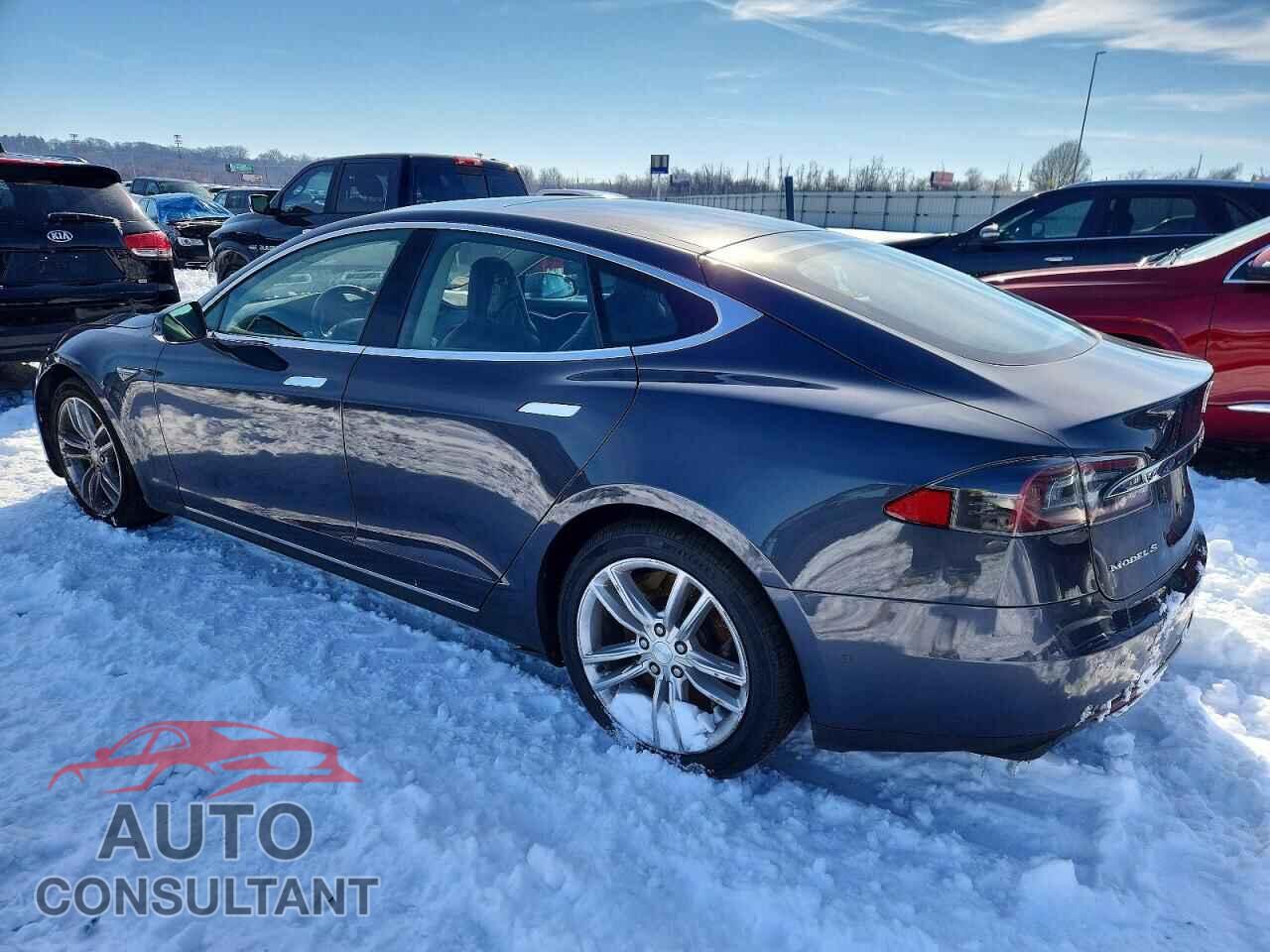 TESLA MODEL S 2015 - 5YJSA1E14FF109259