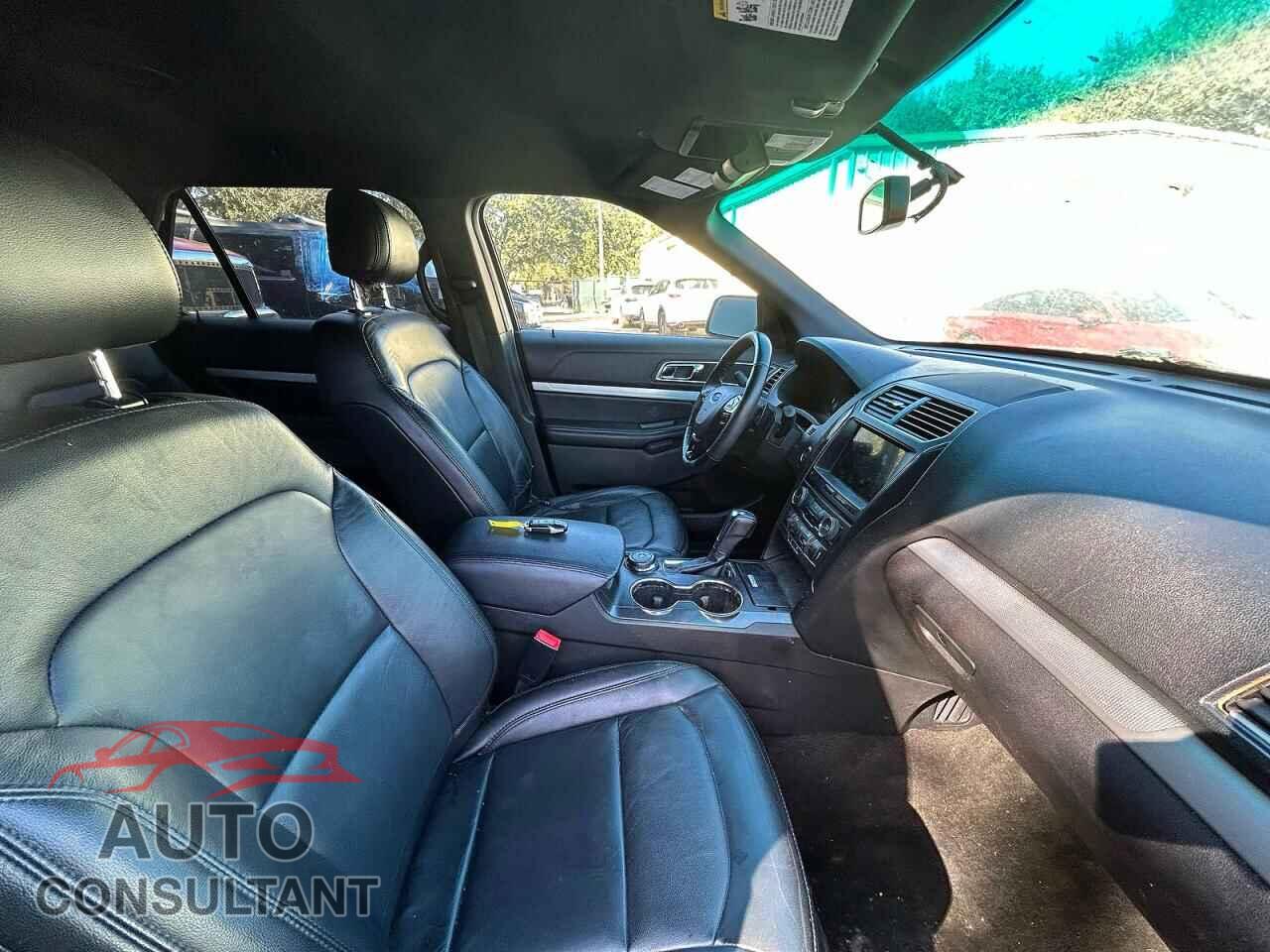 FORD EXPLORER 2017 - 1FM5K8D86HGA83706
