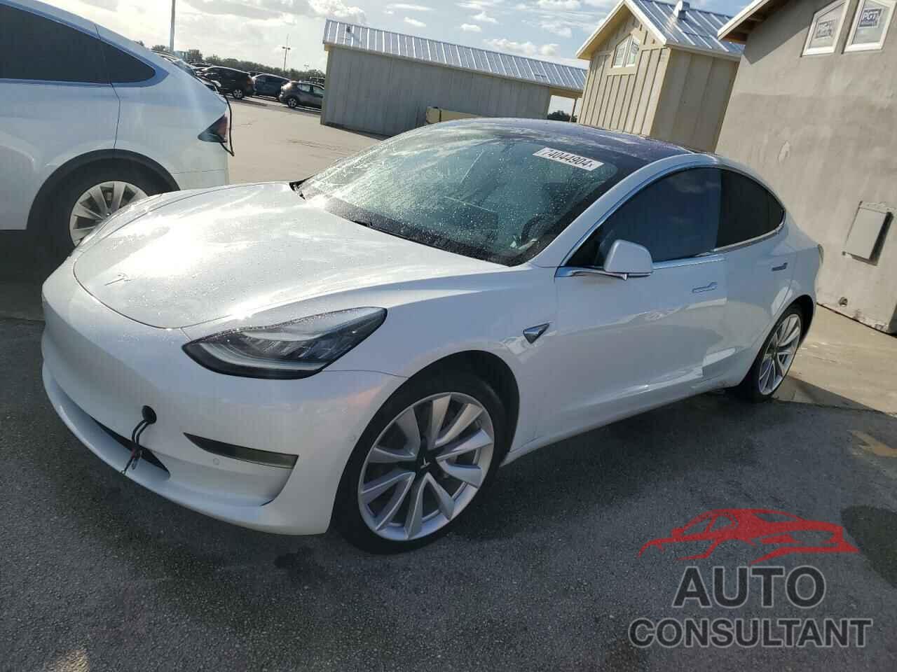 TESLA MODEL 3 2018 - 5YJ3E1EB8JF097899