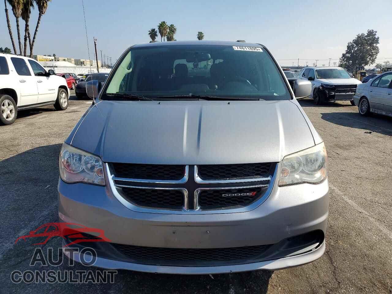 DODGE CARAVAN 2015 - 2C4RDGCG3FR564348