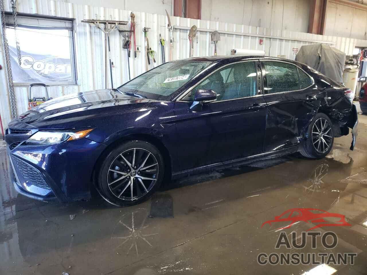 TOYOTA CAMRY 2022 - 4T1G11AK6NU075024