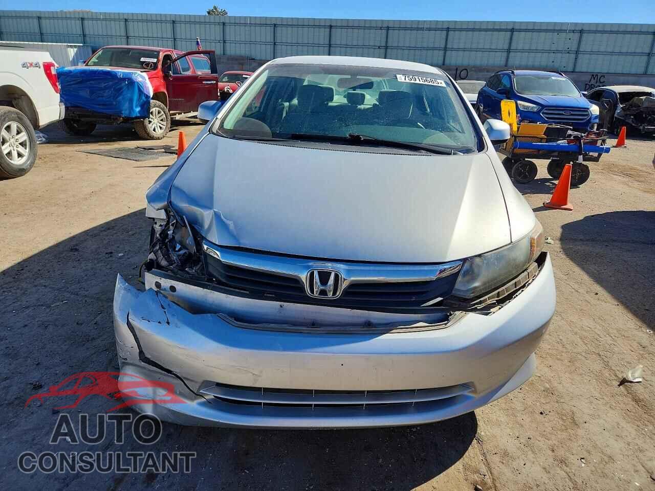 HONDA CIVIC 2012 - 2HGFB2F52CH577729