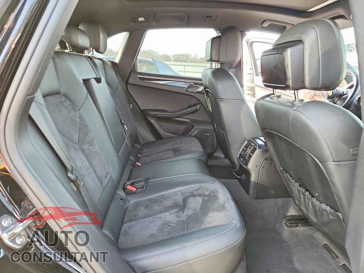 PORSCHE MACAN 2018 - WP1AA2A59JLB13807