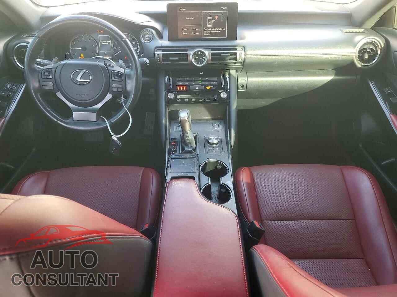 LEXUS IS 2021 - JTHCA1D24M5111511