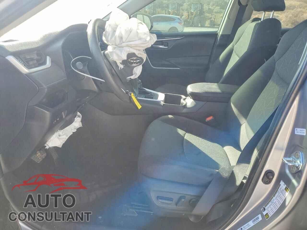 TOYOTA RAV4 2023 - 2T3P1RFV6PC361663