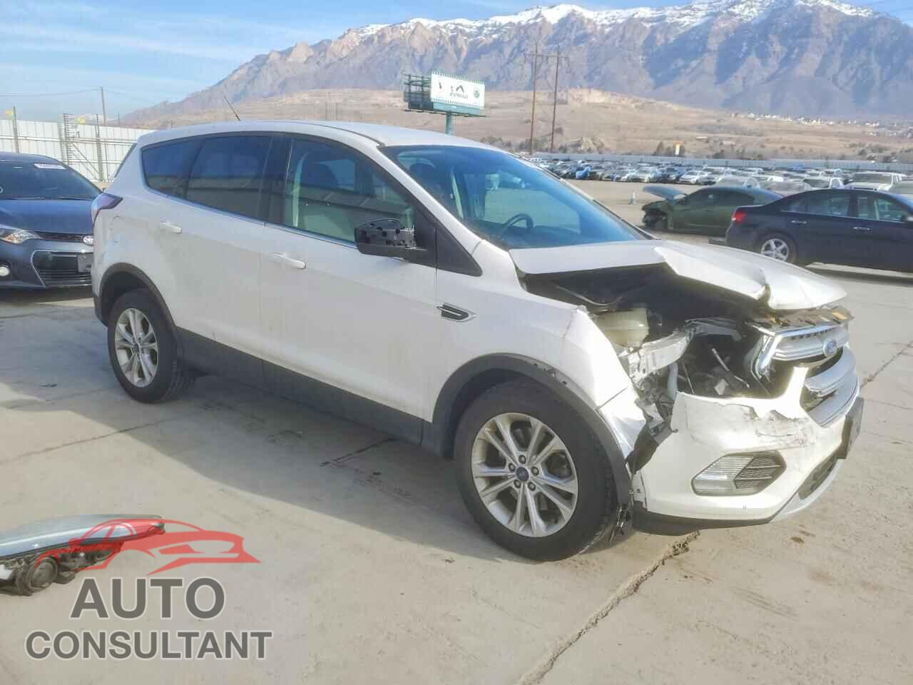 FORD ESCAPE 2017 - 1FMCU9GD5HUE49043