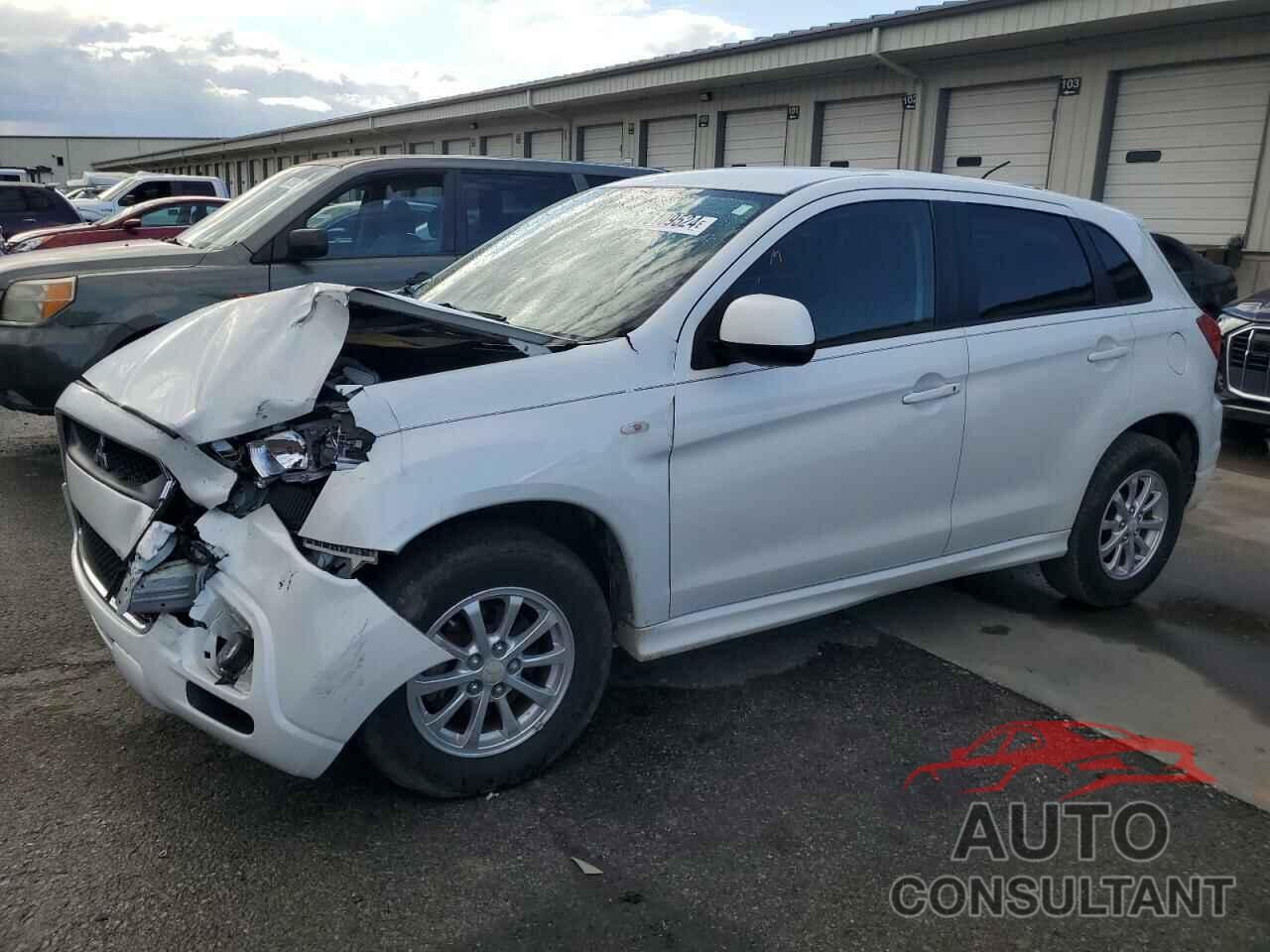 MITSUBISHI OUTLANDER 2011 - JA4AP3AU8BZ015888