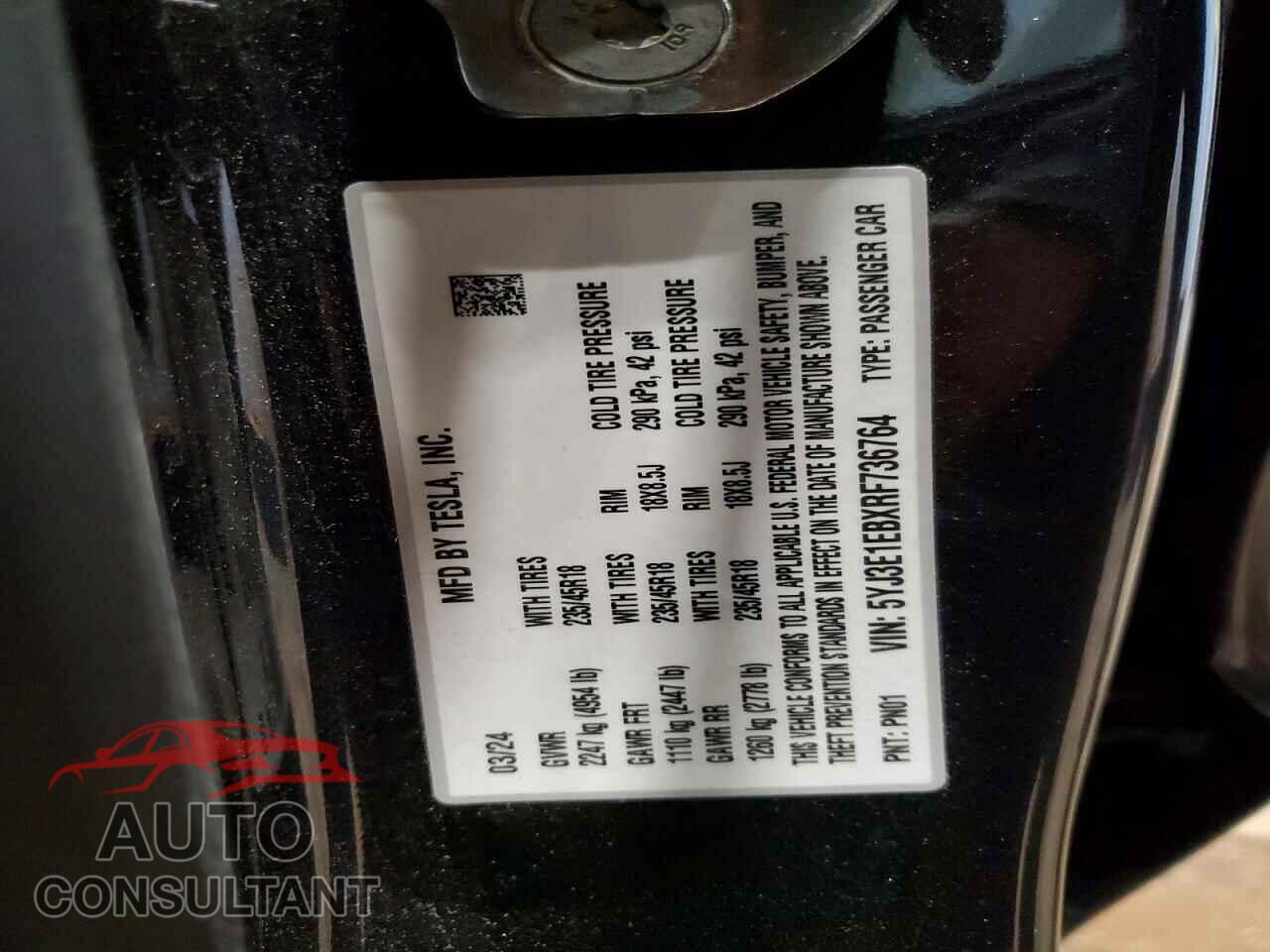 TESLA MODEL 3 2024 - 5YJ3E1EBXRF736764