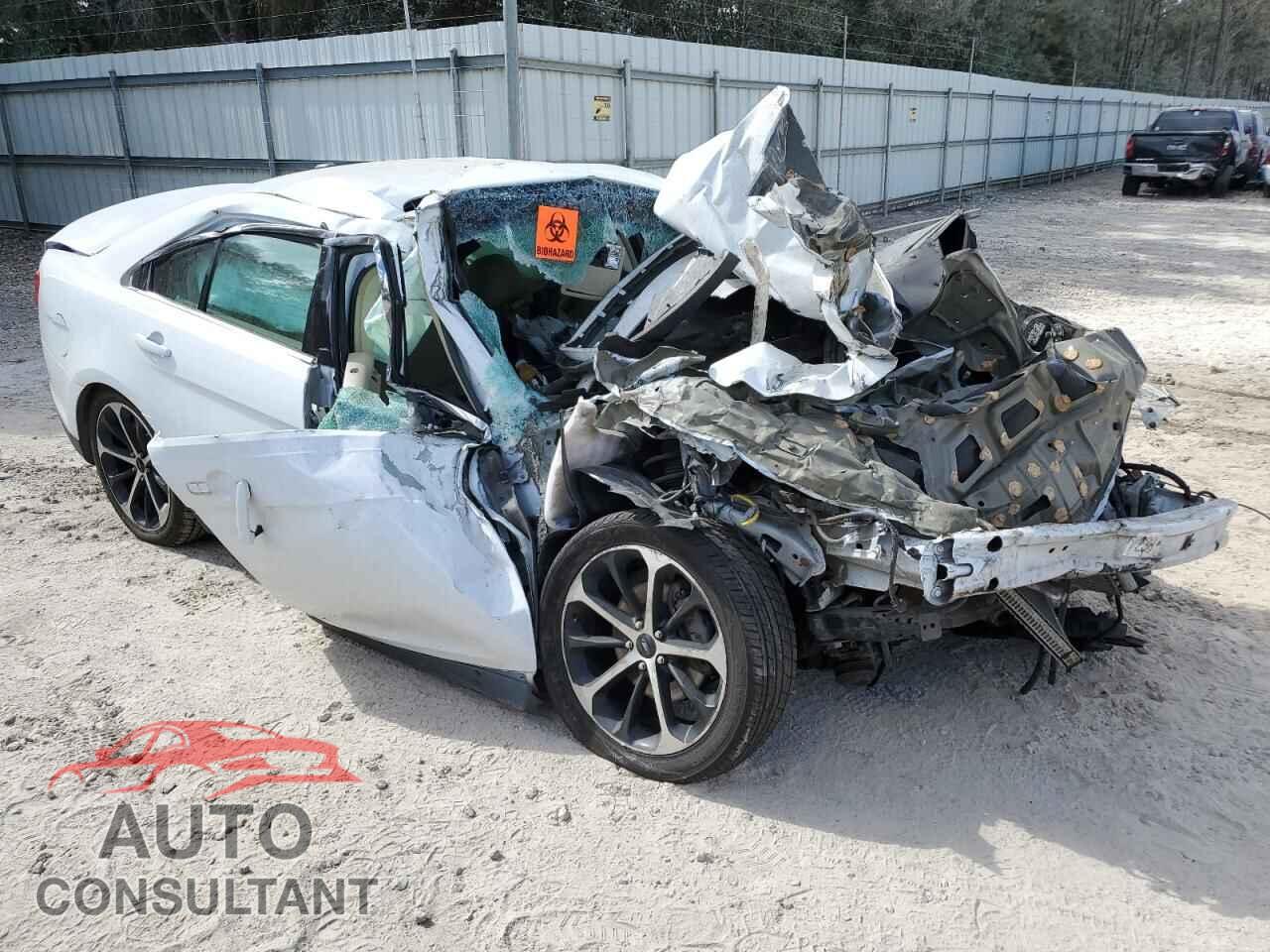 FORD TAURUS 2015 - 1FAHP2E81FG125216
