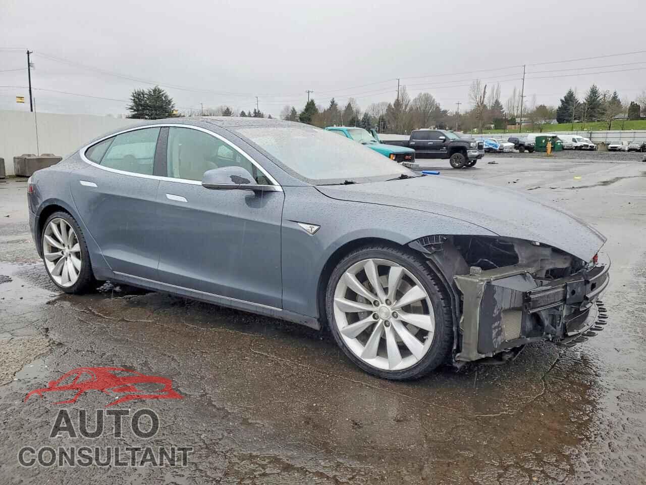 TESLA MODEL S 2013 - 5YJSA1DP3DFP14845
