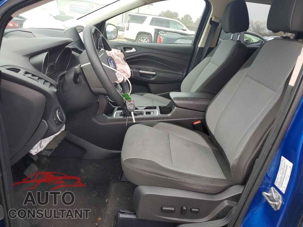 FORD ESCAPE 2017 - 1FMCU0GD3HUB21275