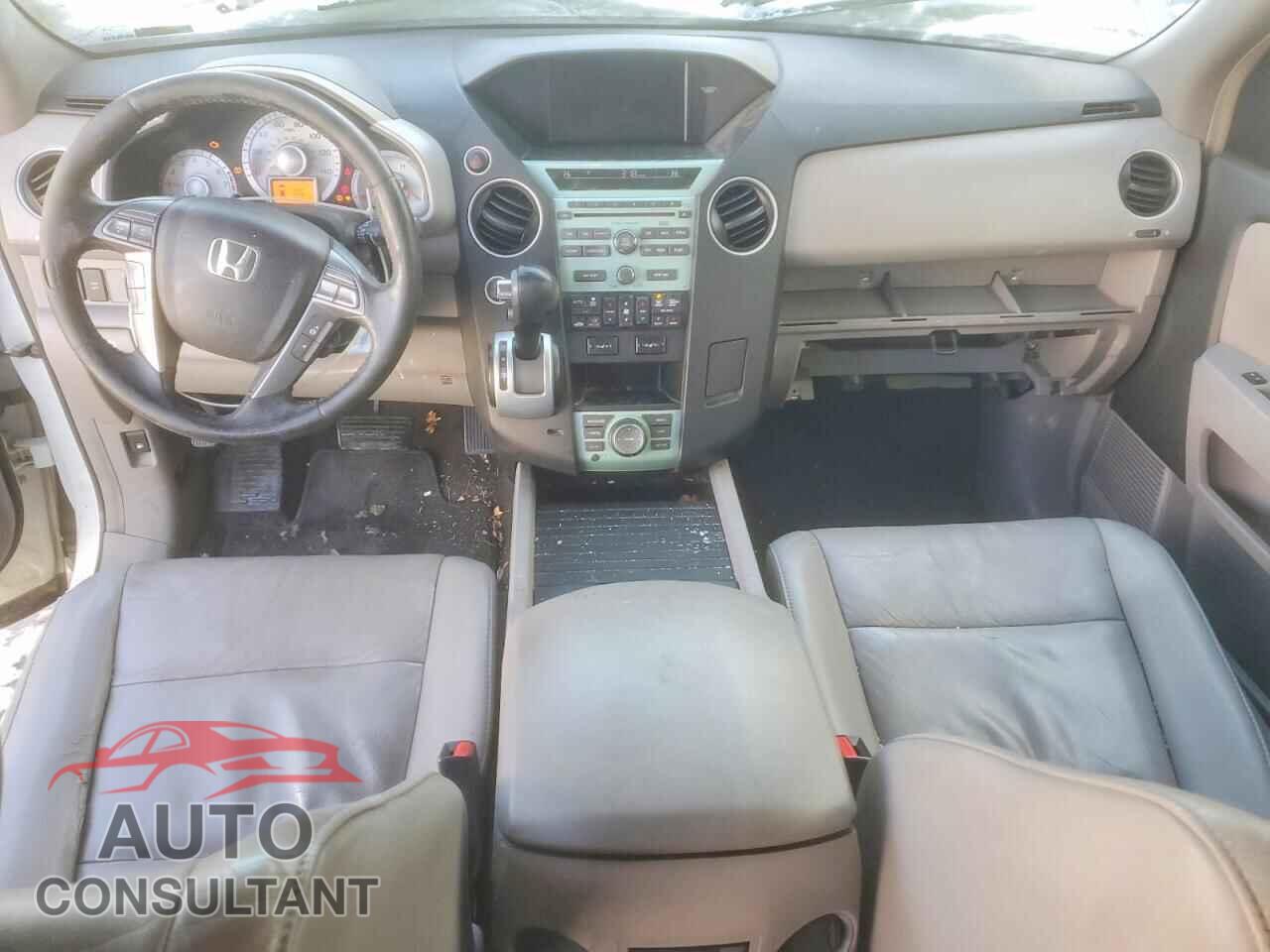 HONDA PILOT 2009 - 5FNYF48889B056009