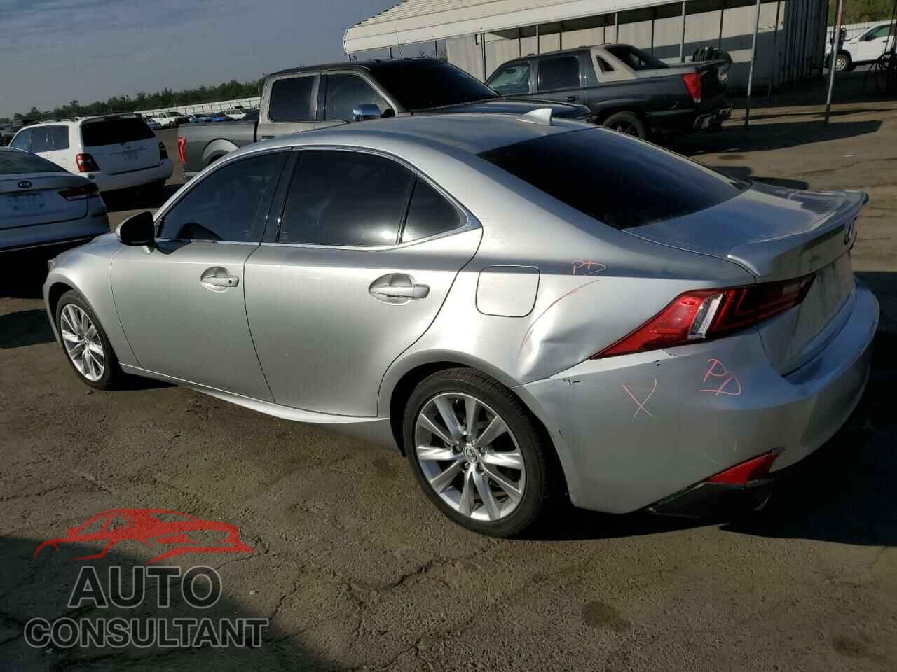LEXUS IS 2016 - JTHBA1D21G5018607