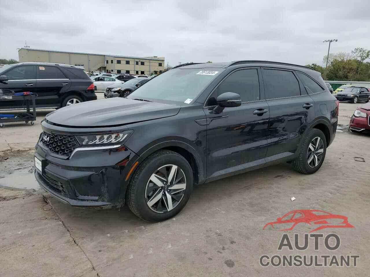 KIA SORENTO 2023 - 5XYRL4LC8PG246827