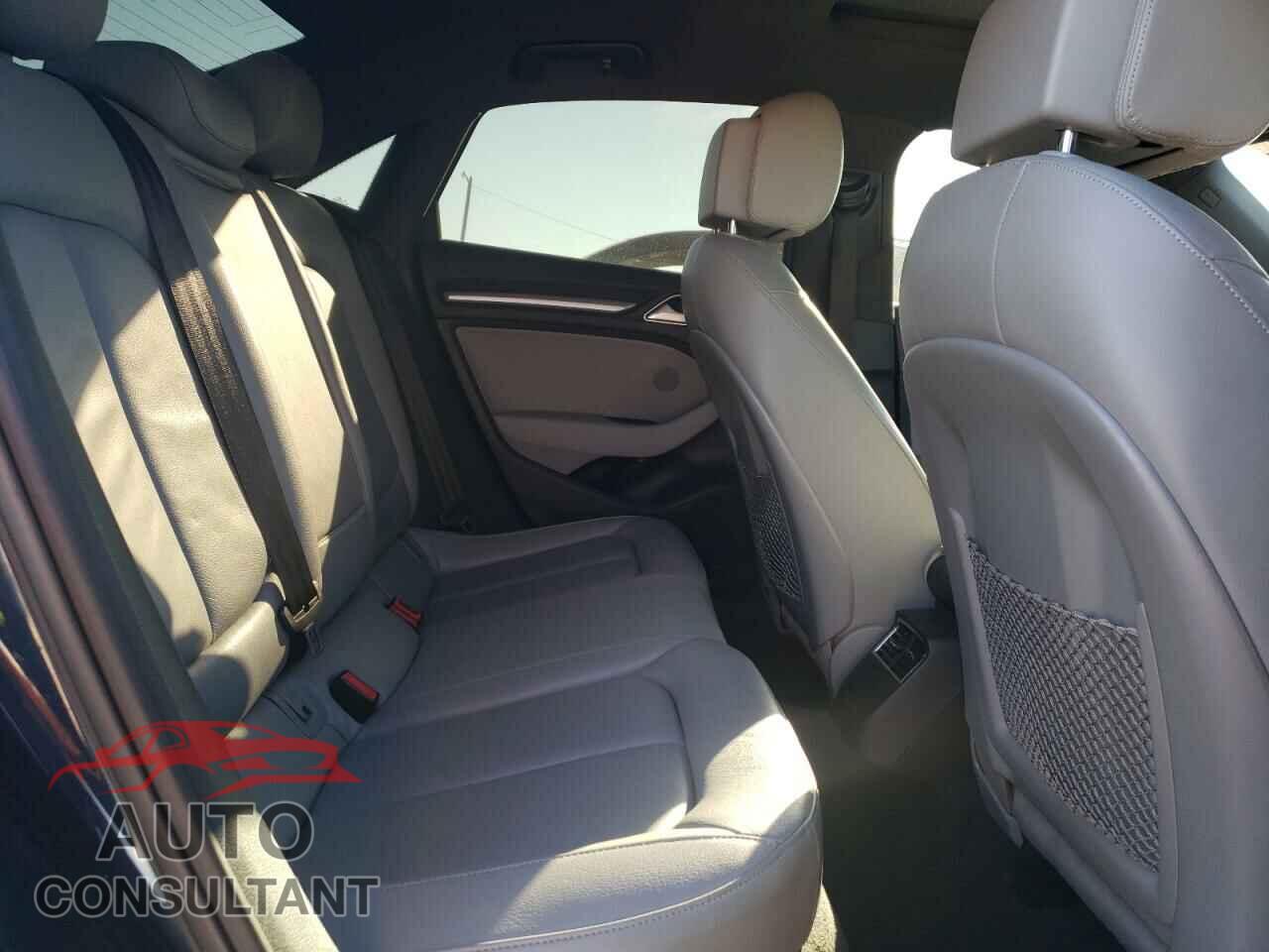 AUDI A3 2017 - WAUAUGFF5H1060436