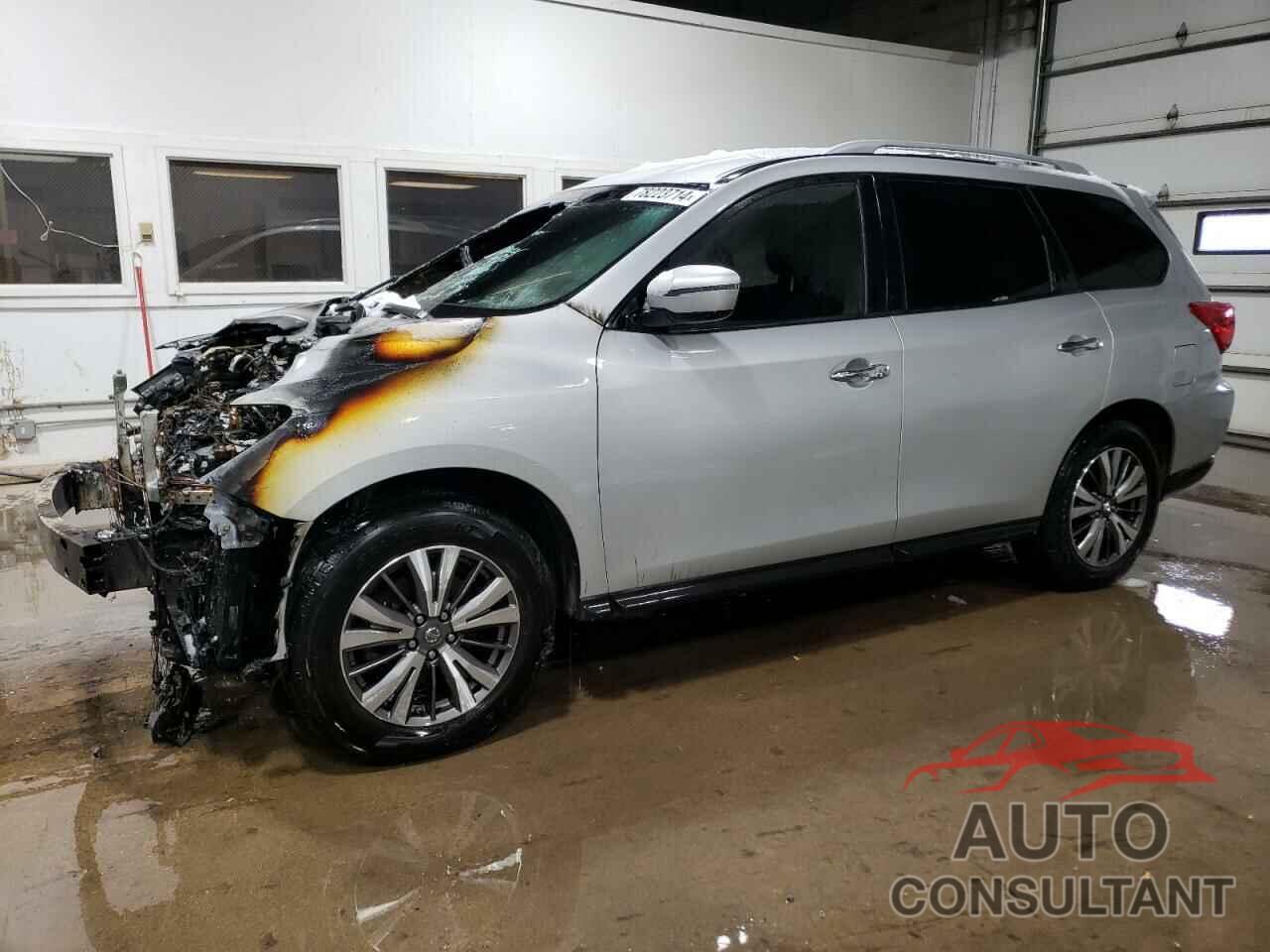 NISSAN PATHFINDER 2017 - 5N1DR2MM2HC675726