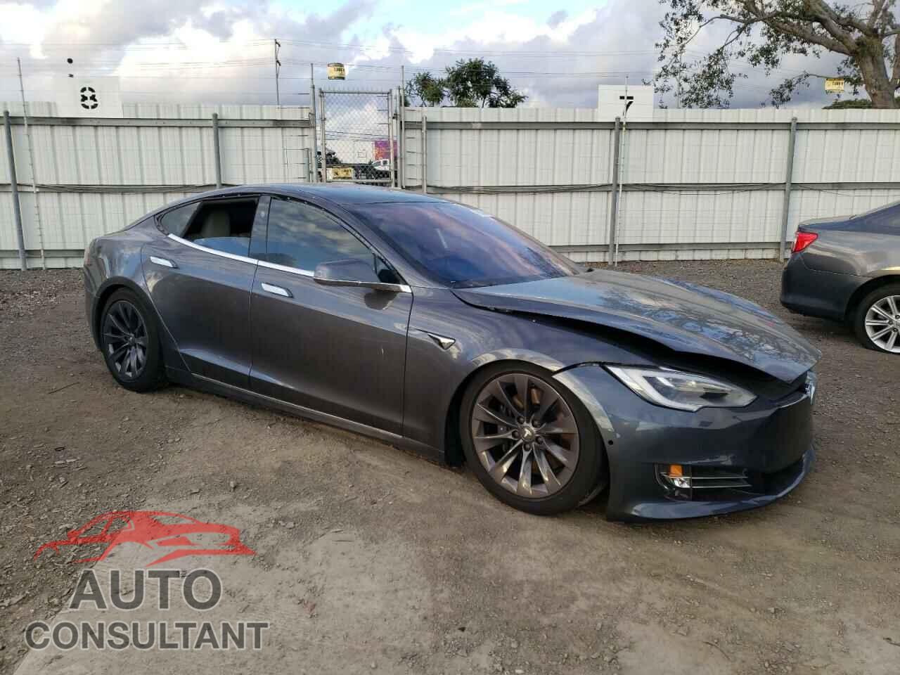 TESLA MODEL S 2020 - 5YJSA1E20LF396183