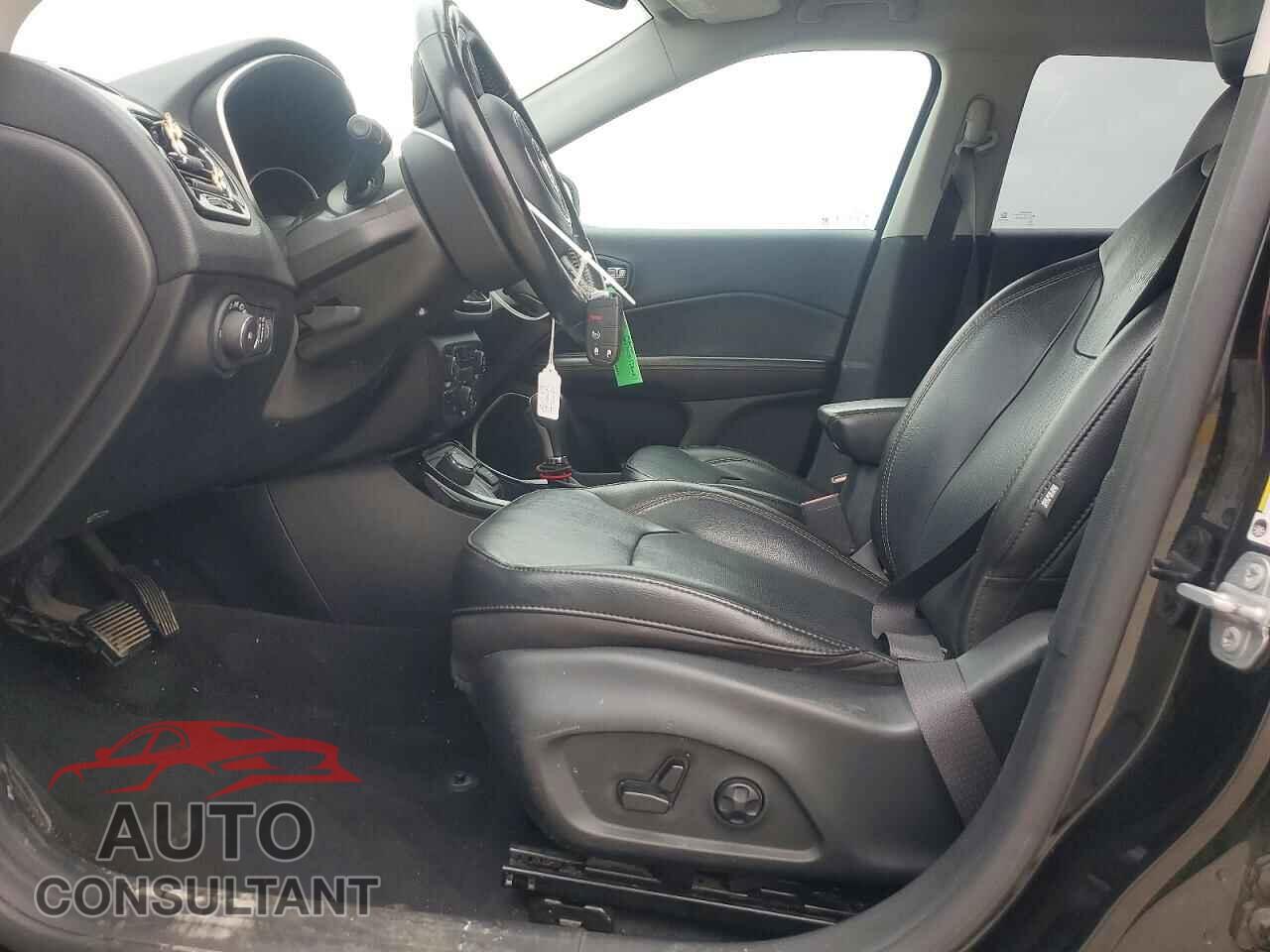 JEEP COMPASS 2019 - 3C4NJDCB7KT827894
