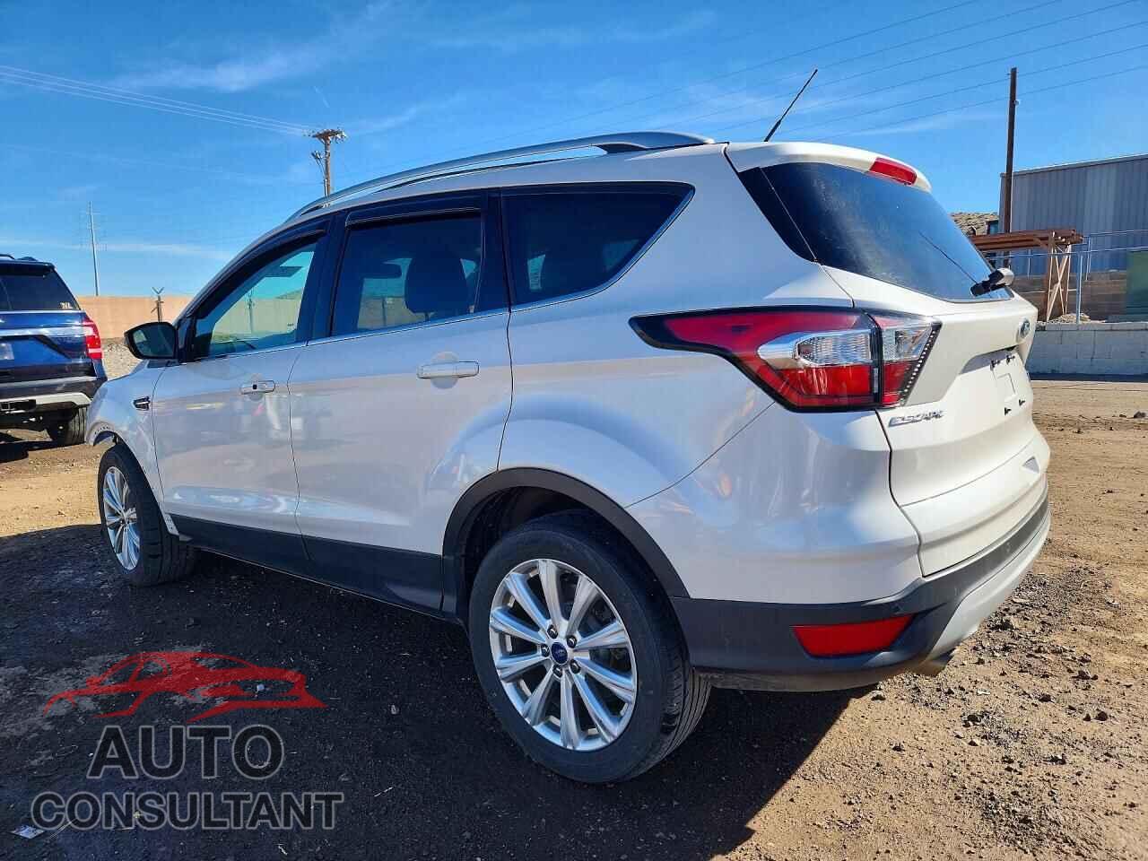 FORD ESCAPE 2017 - 1FMCU0J97HUC51659