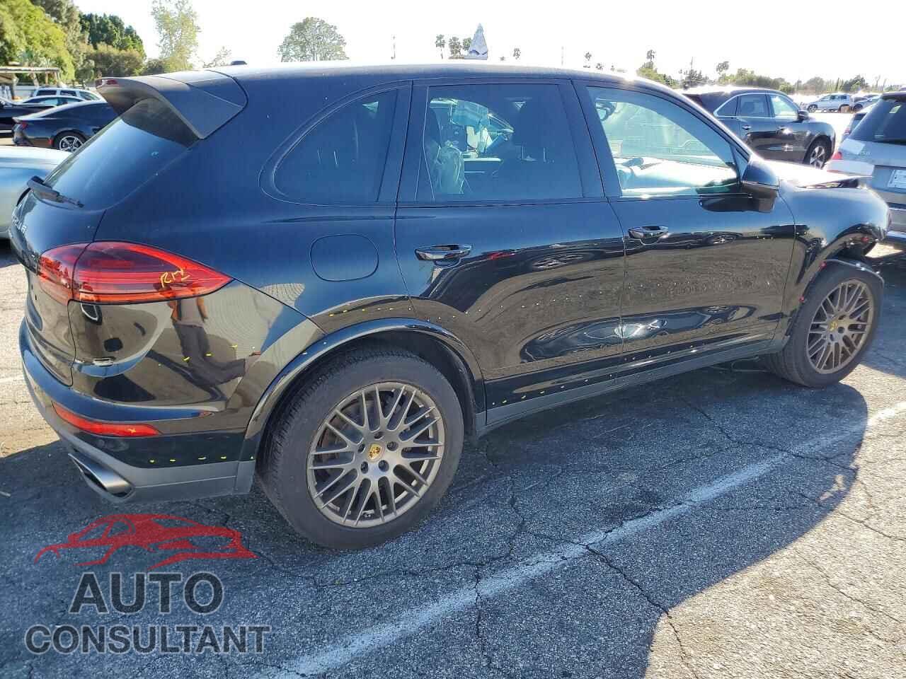 PORSCHE CAYENNE 2017 - WP1AA2A21HKA80985
