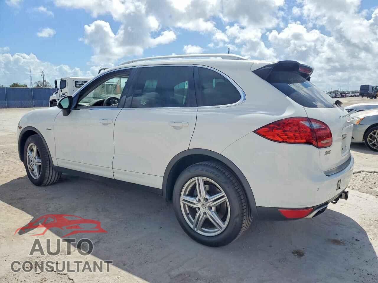 PORSCHE CAYENNE 2013 - WP1AF2A20DLA31105