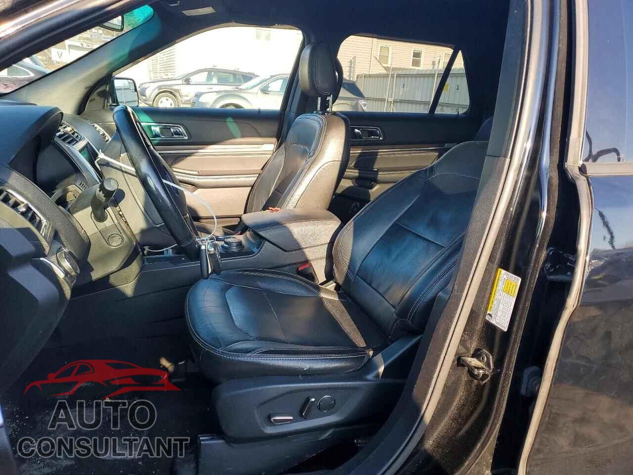 FORD EXPLORER 2018 - 1FM5K8F89JGB33579