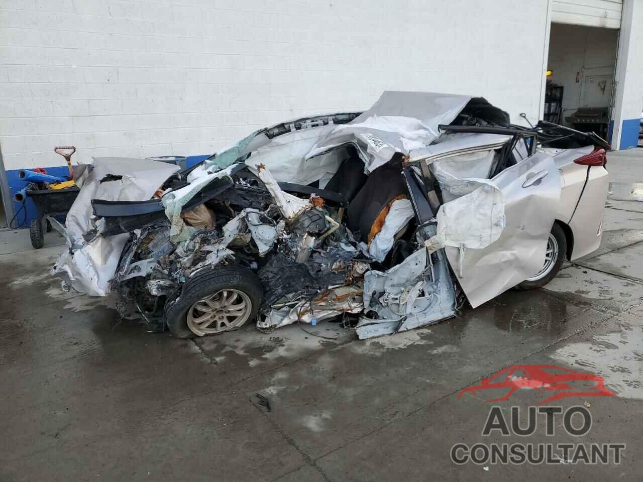 TOYOTA PRIUS 2017 - JTDKARFP0H3012044