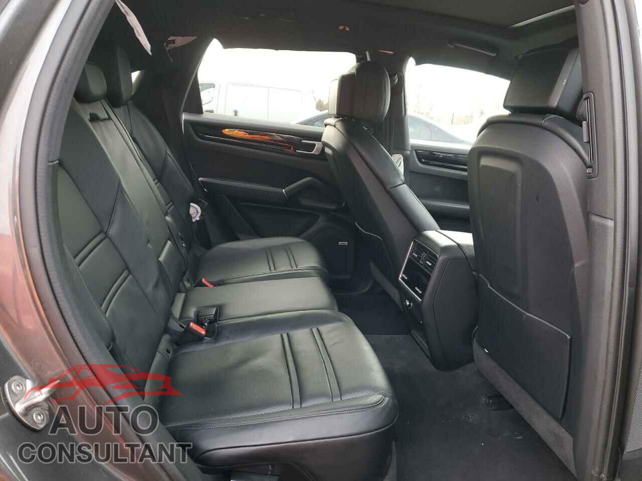 PORSCHE CAYENNE 2020 - WP1AA2AY6LDA10318