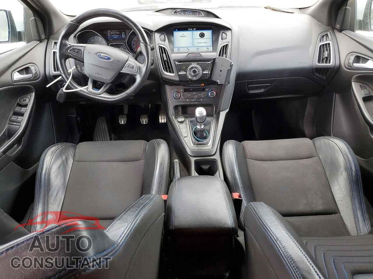 FORD FOCUS 2017 - WF0DP3TH0H4125176